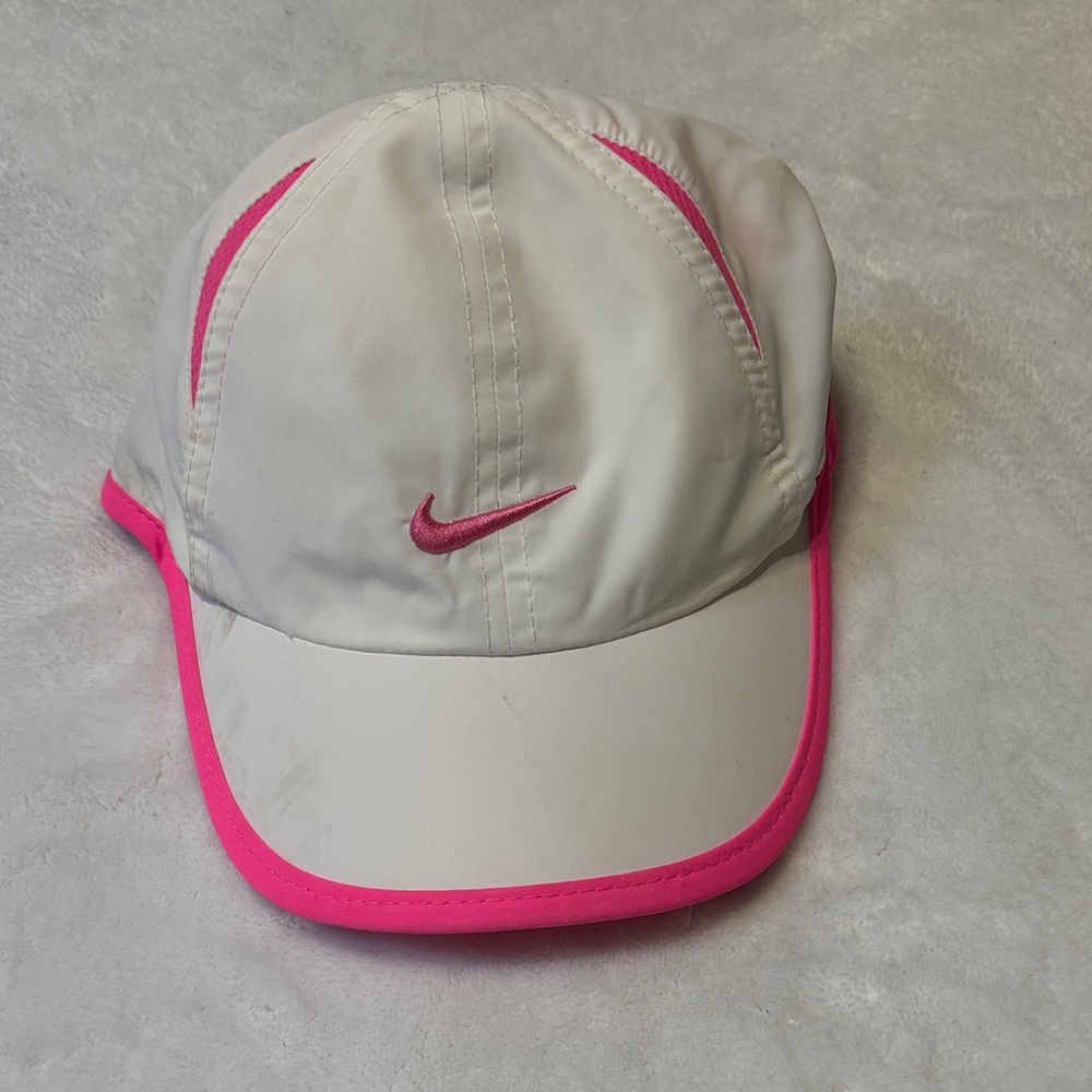 Nike Kids Hat White and Pink